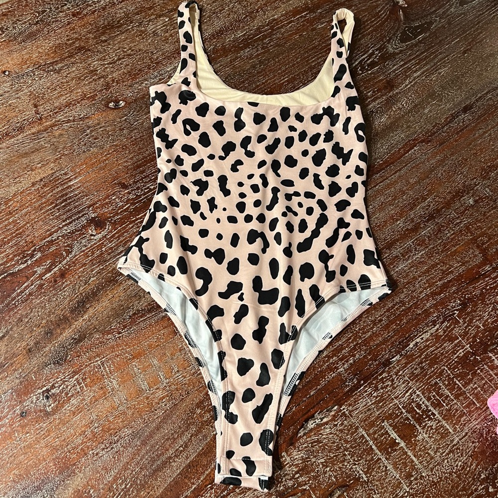 Princess Polly Leopard Print Bodysuit - Black and Tan